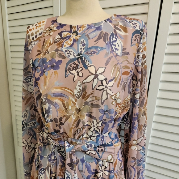 LOVE WEDNESDAY DRESS NWT - Picture 3 of 6